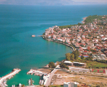 XYLOKASTRO 4 370x300 - Xylokastro'da Deniz ve Dağ Manzaralı Villa